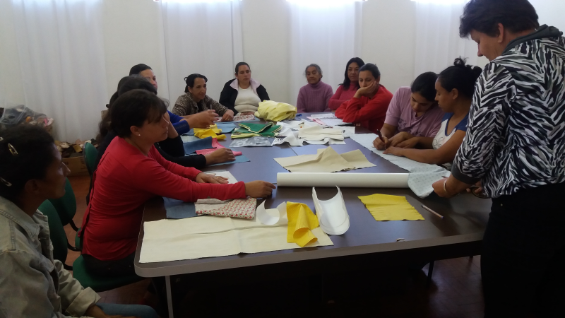 OFICINA DE ARTESANATO